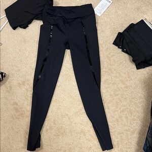 Lululemon leggings glass trim, run super high rise tight 28 inches
